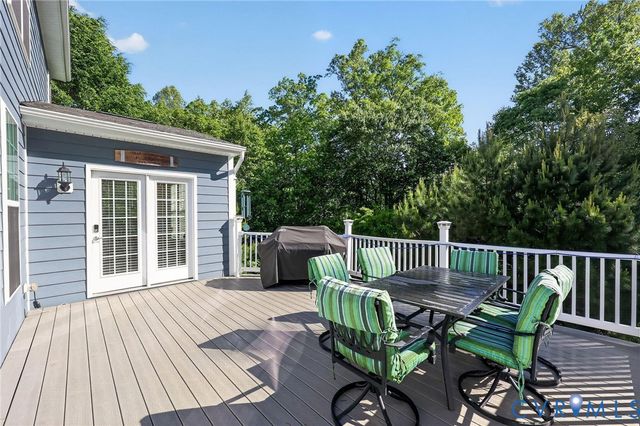 12101 Golden Aster Ter, Moseley, VA 23120