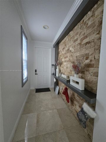 11418 NW 74th Ter, Doral, FL 33178