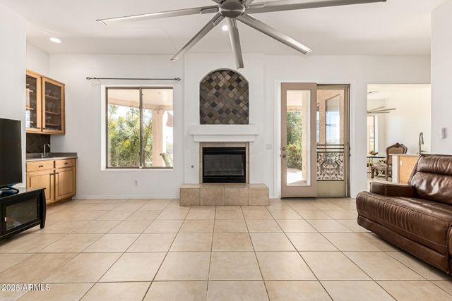 12607 W OCOTILLO Road, Glendale, AZ 85307