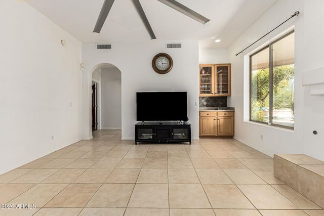 12607 W OCOTILLO Road, Glendale, AZ 85307