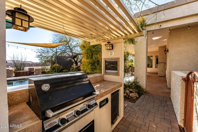 12607 W OCOTILLO Road, Glendale, AZ 85307