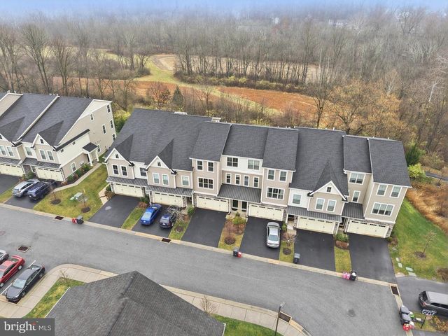 326 REDBUD LN, Kennett Square, PA 19348