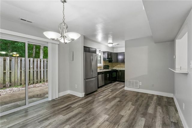 1432 Granada CT, Newport News, VA 23608