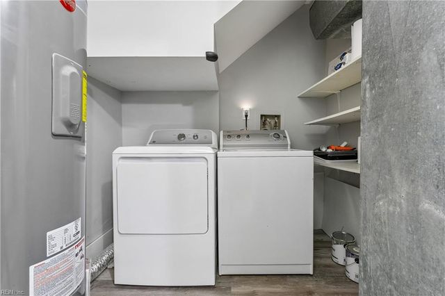 1432 Granada CT, Newport News, VA 23608