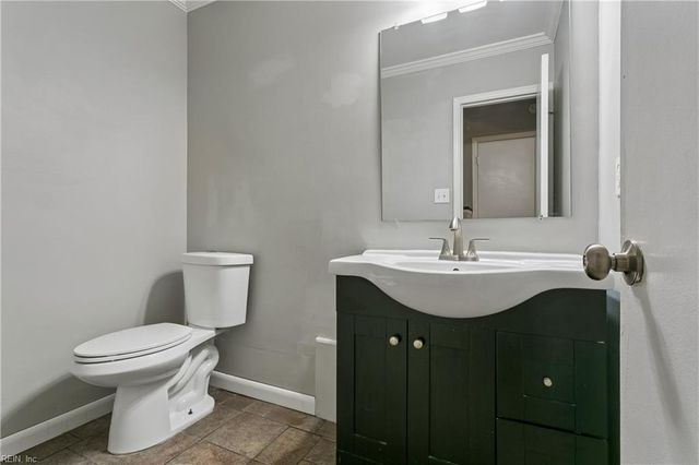 1432 Granada CT, Newport News, VA 23608