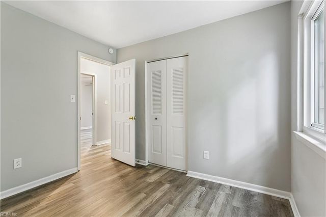 1432 Granada CT, Newport News, VA 23608