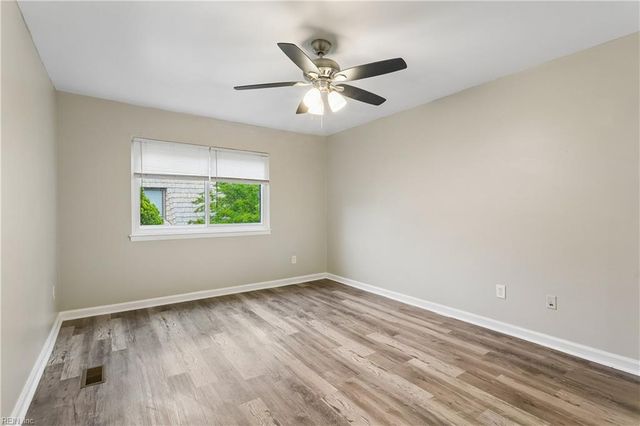 1432 Granada CT, Newport News, VA 23608
