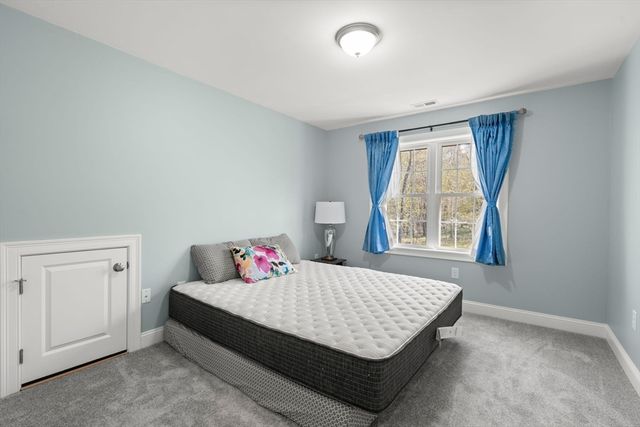 32 Hycrest Rd, Charlton, MA 01507