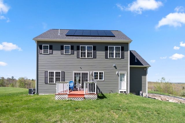 32 Hycrest Rd, Charlton, MA 01507