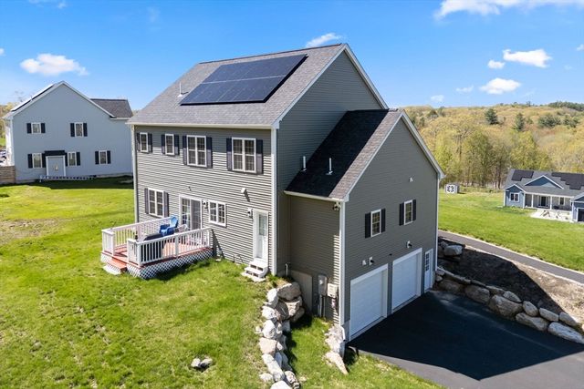 32 Hycrest Rd, Charlton, MA 01507