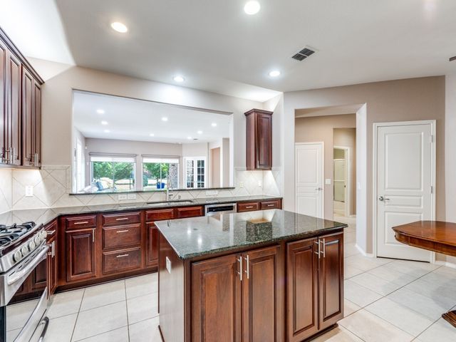 7404 Pasatiempo Drive, Frisco, TX 75036
