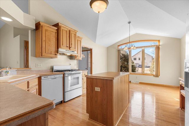 W157S7848 Quietwood DRIVE, Muskego, WI 53150