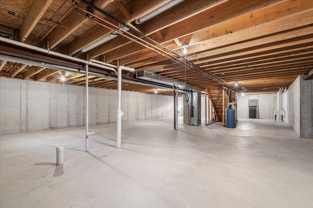 W157S7848 Quietwood DRIVE, Muskego, WI 53150