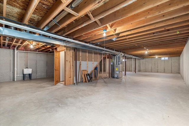 W157S7848 Quietwood DRIVE, Muskego, WI 53150