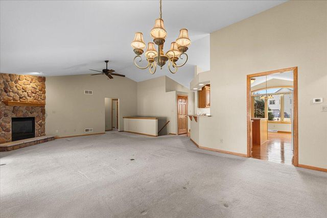 W157S7848 Quietwood DRIVE, Muskego, WI 53150