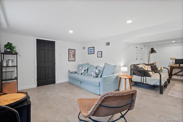 640 Hillside Avenue, Mamaroneck, NY 10543