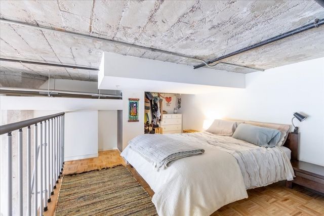 156 Porter St 112, Boston, MA 02128