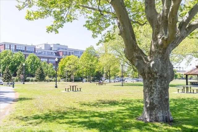 156 Porter St 112, Boston, MA 02128