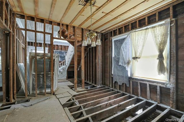 25 E Broome Street, Port Jervis, NY 12771