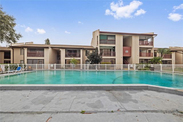 8602 HURON COURT 55, Tampa, FL 33614