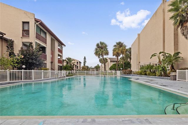 8602 HURON COURT 55, Tampa, FL 33614