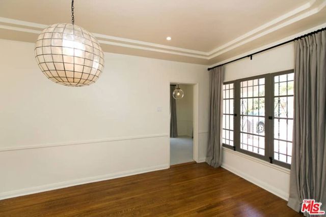 1136 S HAYWORTH Avenue, Los Angeles, CA 90035