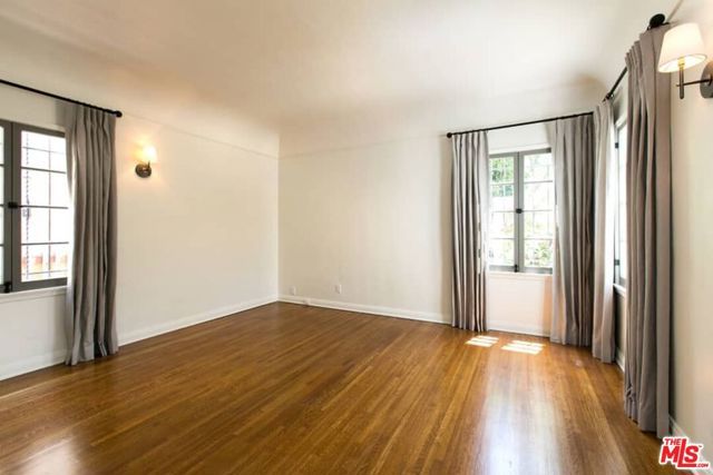 1136 S HAYWORTH Avenue, Los Angeles, CA 90035