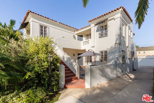 1136 S HAYWORTH Avenue, Los Angeles, CA 90035