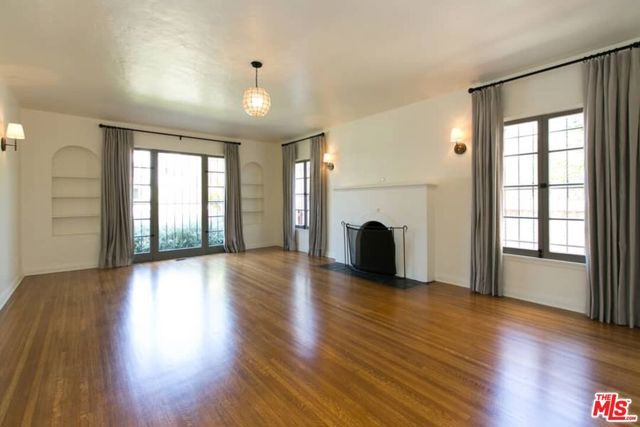 1136 S HAYWORTH Avenue, Los Angeles, CA 90035
