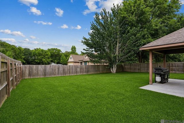 6707 Royal Oaks Ct, Zachary, LA 70791