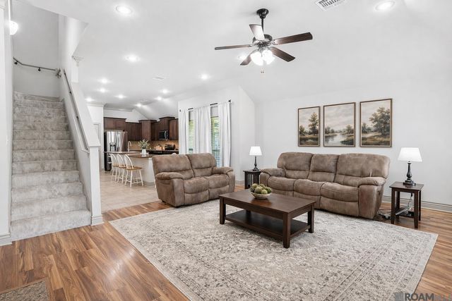 6707 Royal Oaks Ct, Zachary, LA 70791