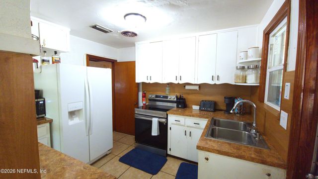 125 E 45TH Street, Jacksonville, FL 32208
