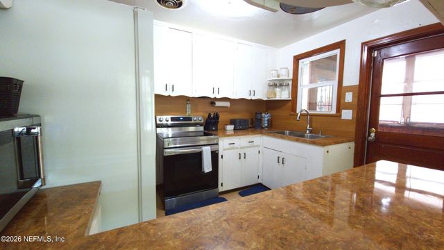 125 E 45TH Street, Jacksonville, FL 32208