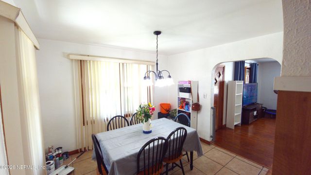 125 E 45TH Street, Jacksonville, FL 32208
