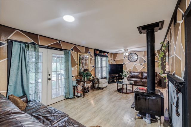 5716 Thousand Oaks Drive, Joshua, TX 76058