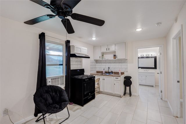 5716 Thousand Oaks Drive, Joshua, TX 76058