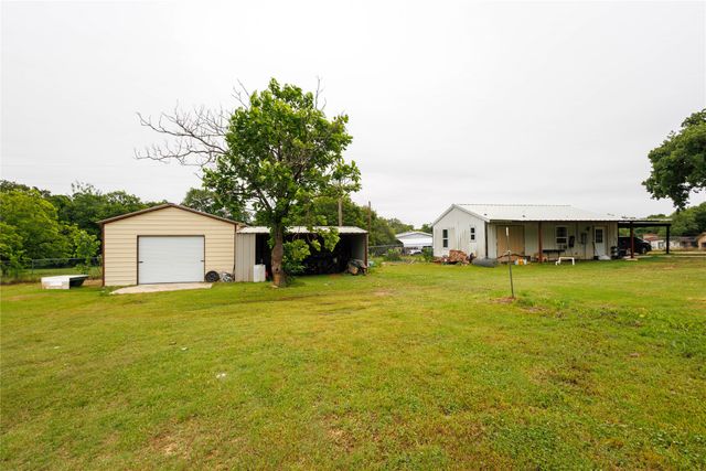 5716 Thousand Oaks Drive, Joshua, TX 76058