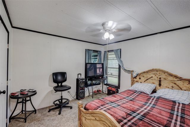 5716 Thousand Oaks Drive, Joshua, TX 76058