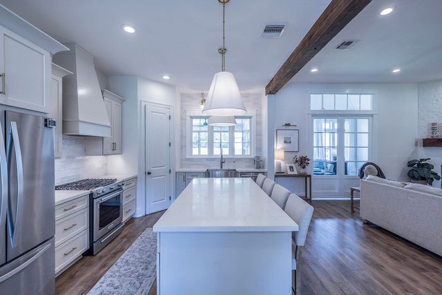 2908 Quiet Oak Place, Houma, LA 70395