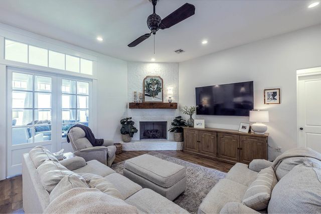 2908 Quiet Oak Place, Houma, LA 70395