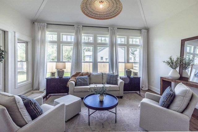 2908 Quiet Oak Place, Houma, LA 70395