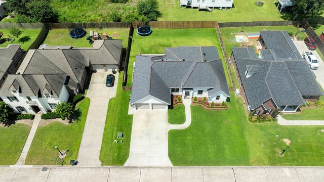 2908 Quiet Oak Place, Houma, LA 70395