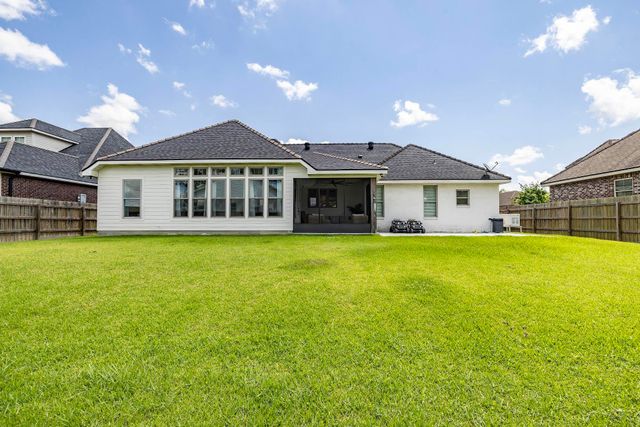 2908 Quiet Oak Place, Houma, LA 70395