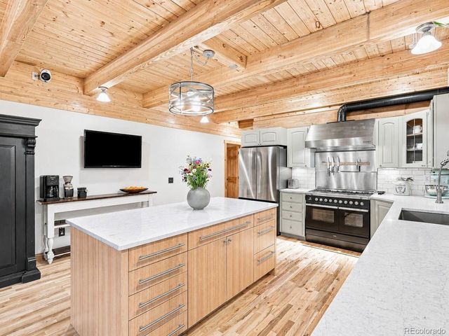 3336 Huckleberry Way, Loveland, CO 80538