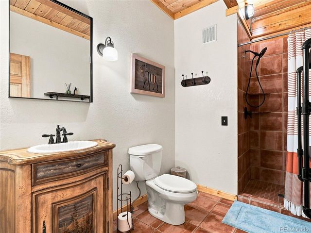 3336 Huckleberry Way, Loveland, CO 80538