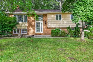 991 Cheboygan Drive, Laketon Twp, MI 49445
