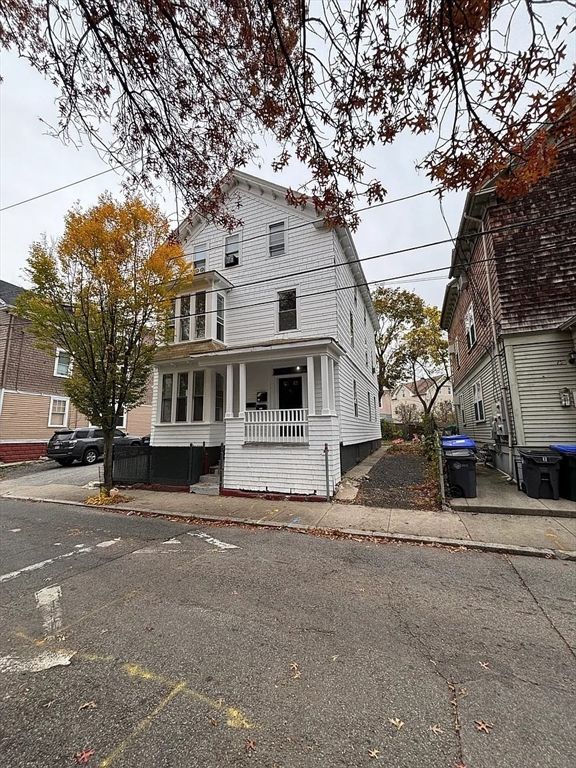 77 Pekin 2, Providence, RI 02908