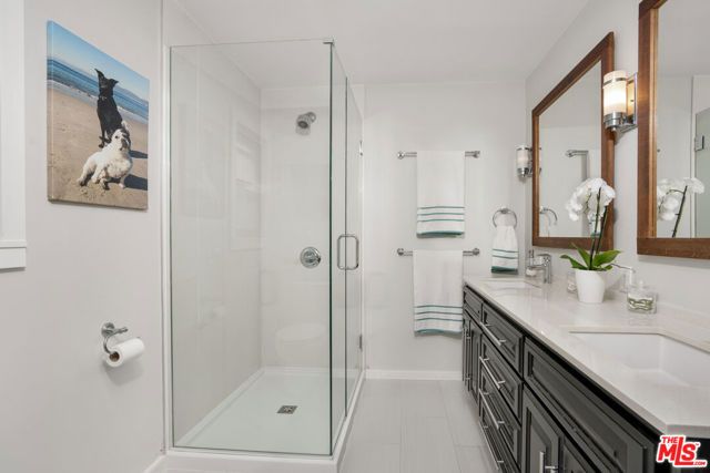 6742 W 87th Street, Los Angeles, CA 90045