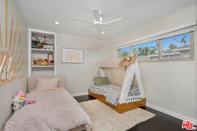 6742 W 87th Street, Los Angeles, CA 90045