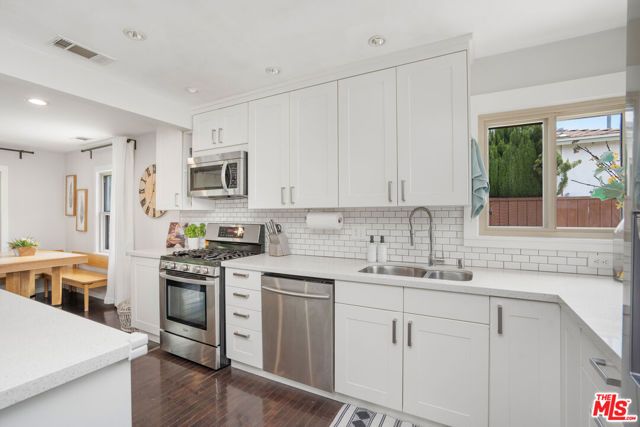 6742 W 87th Street, Los Angeles, CA 90045